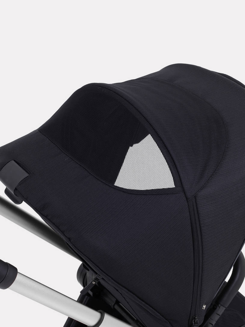 Коляска 2 в 1 MOWBaby ZOOM PU RA086 Silver Black