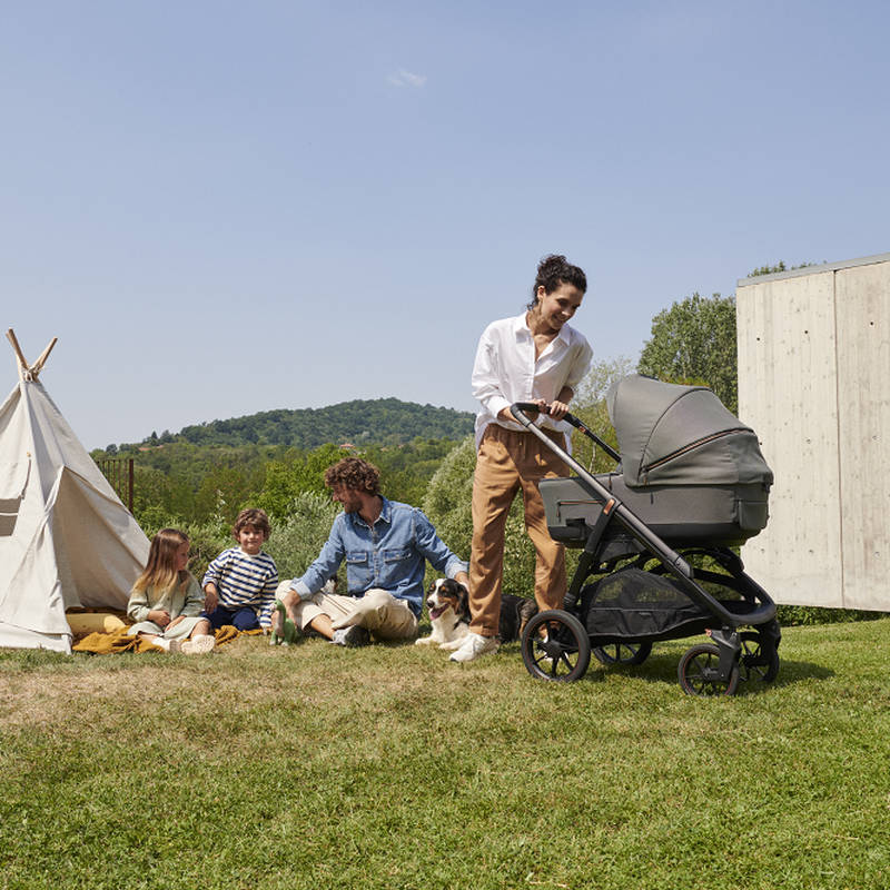 Коляска 3 в 1 i-Size Inglesina Aptica XT New с подставкой под люльку Standup, Magnet Grey