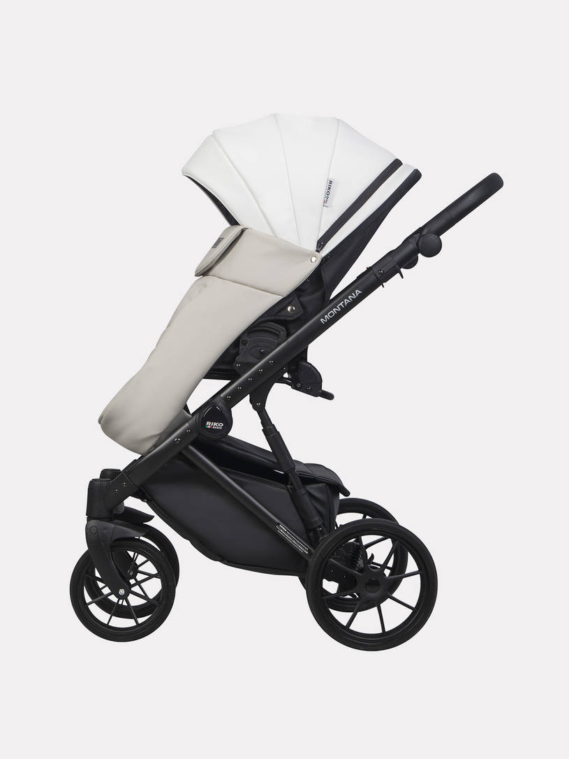 Коляска 2 в 1 Riko Basic Montana Ecco 32 White-Light Silver