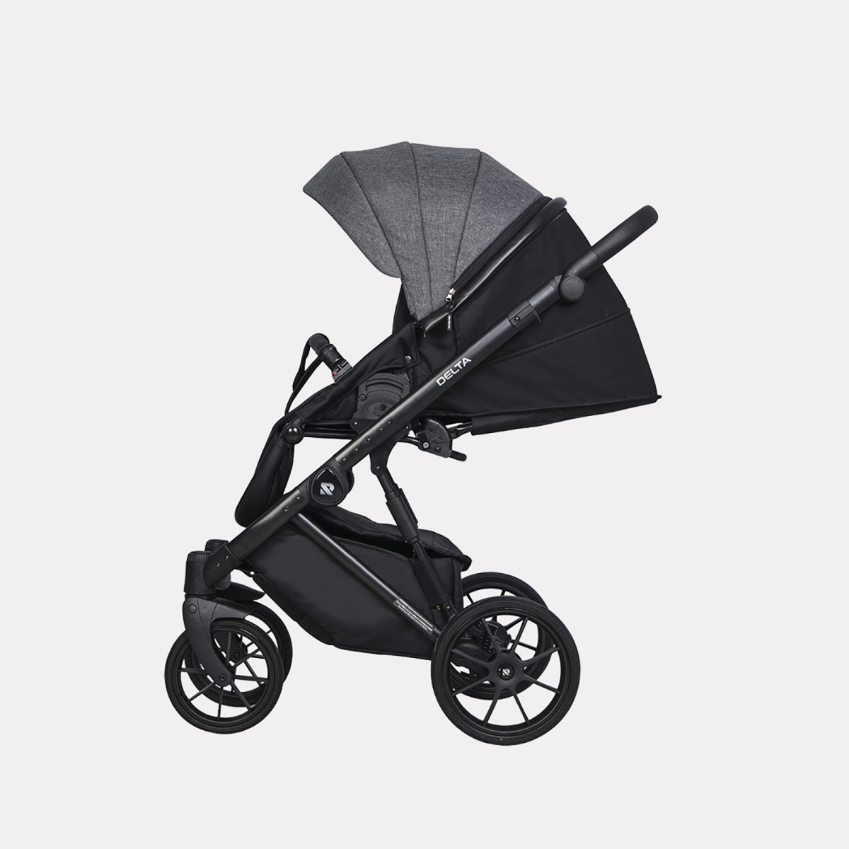 КОЛЯСКА 3 В 1 RIKO BASIC DELTA 05 CARBON
