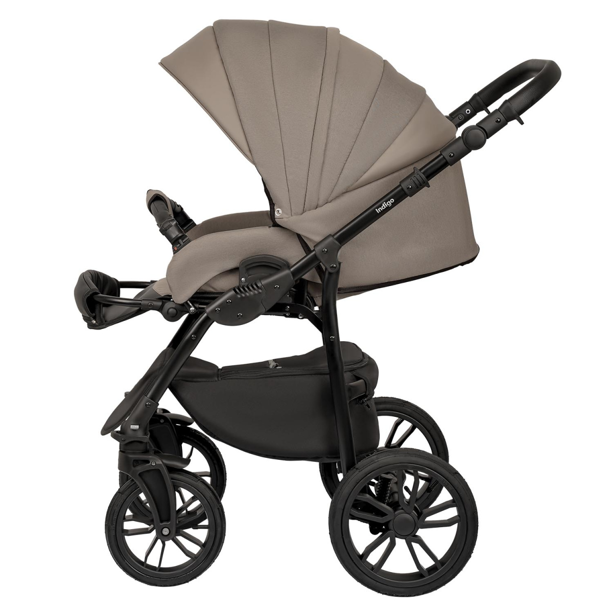 Коляска 2 в 1 Indigo, In 05 (Коричневый)
